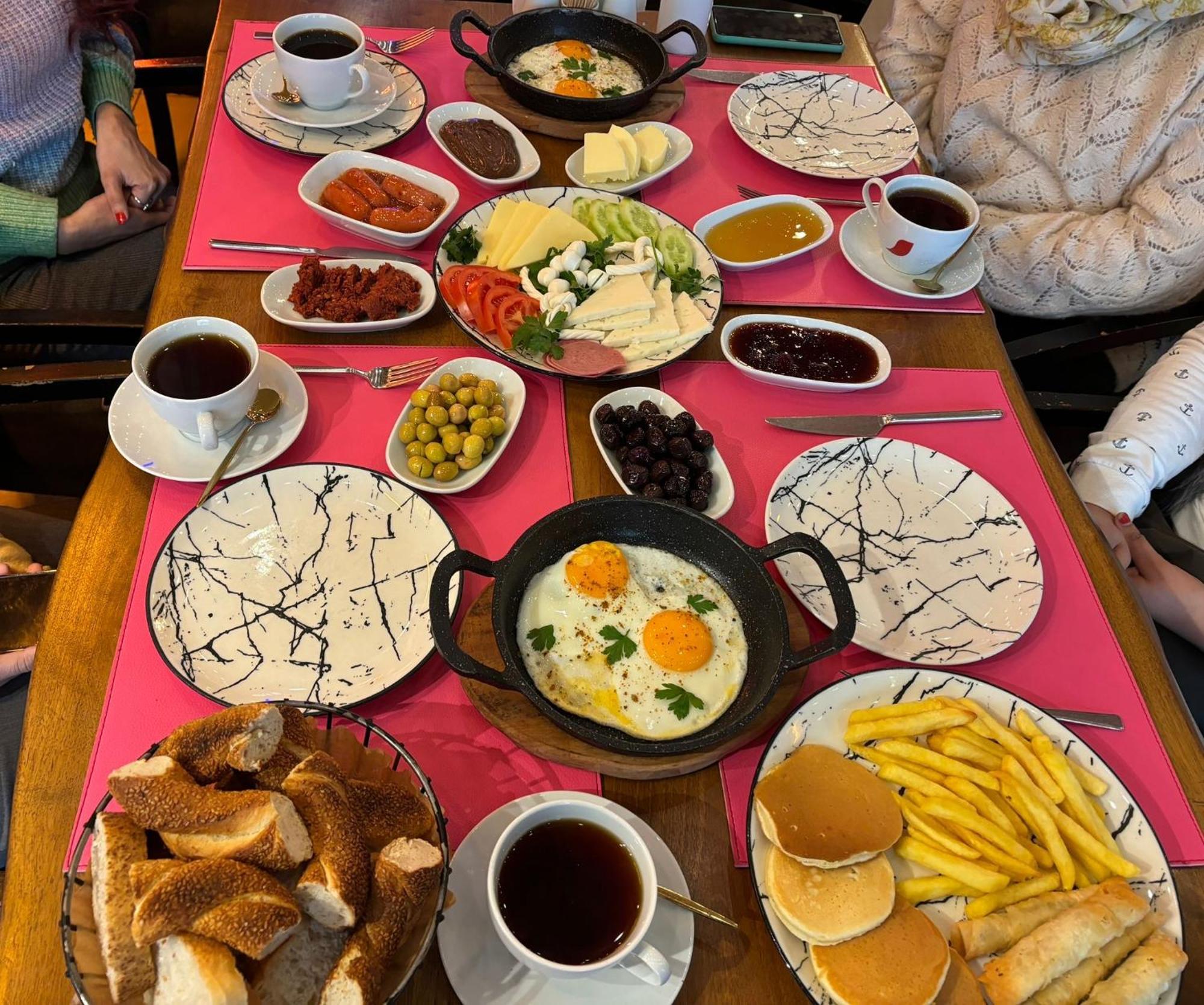 Galley Port Hotel Istanbul Bagian luar foto